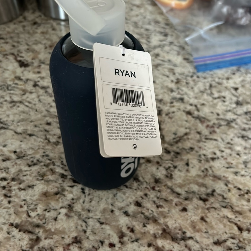 🆕 BKR ✨ RYAN glass bottle navy  “ oxygen very real“ silicone sleeve - Picture 2 of 6